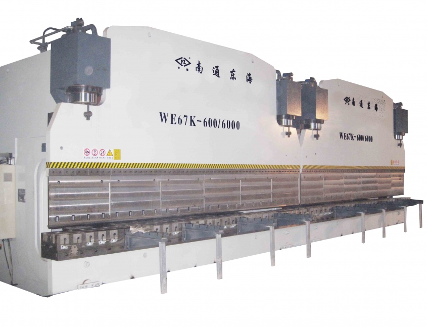 2xWE67K-600/6000 CNC Press Brake in Tandem